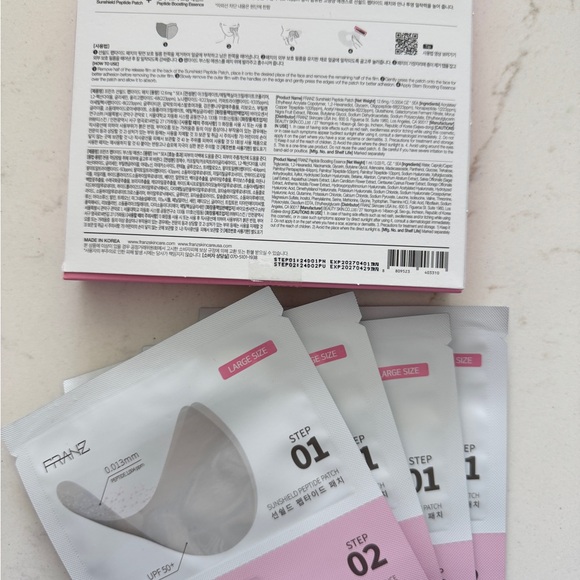 NAKED sunshield peptide patch - Picture 2 of 3